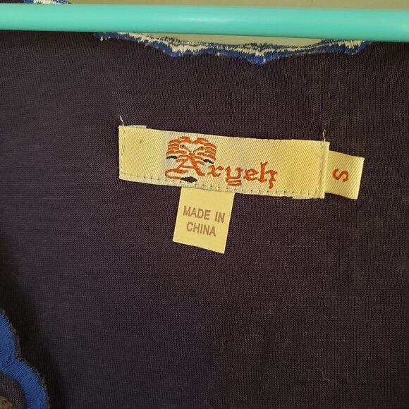 EUC AXYEH gorgeous well-made white / blue floral lined (S) - Picture 2 of 7